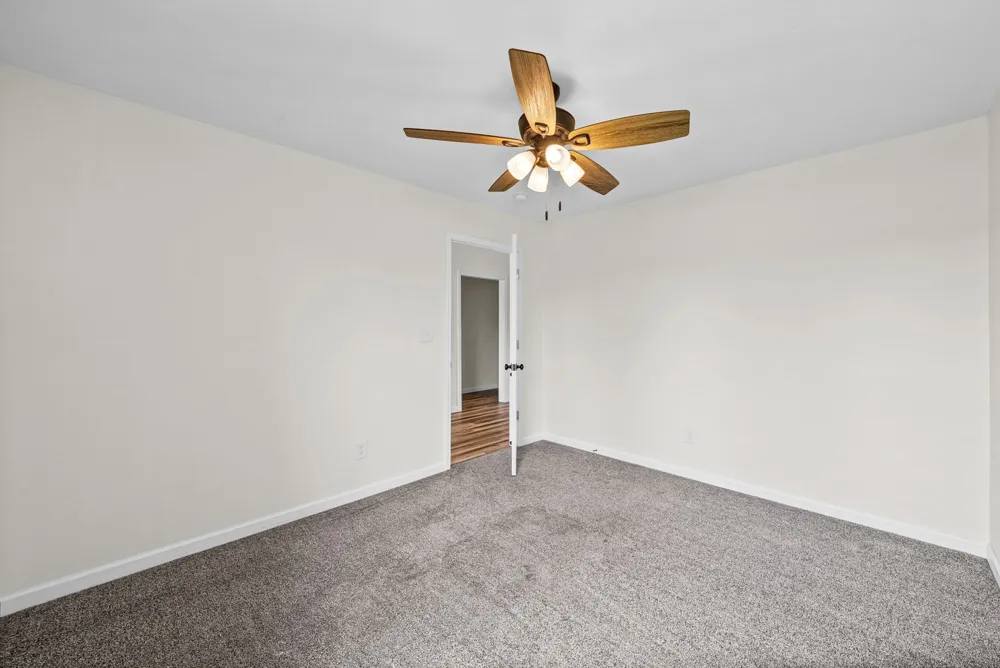 153 High Point Rd Erin, TN 37061