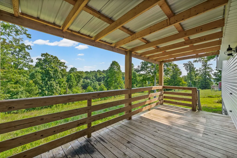 153 High Point Rd Erin, TN 37061