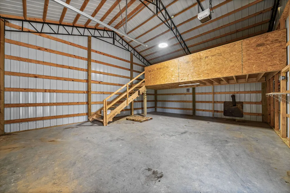153 High Point Rd Erin, TN 37061