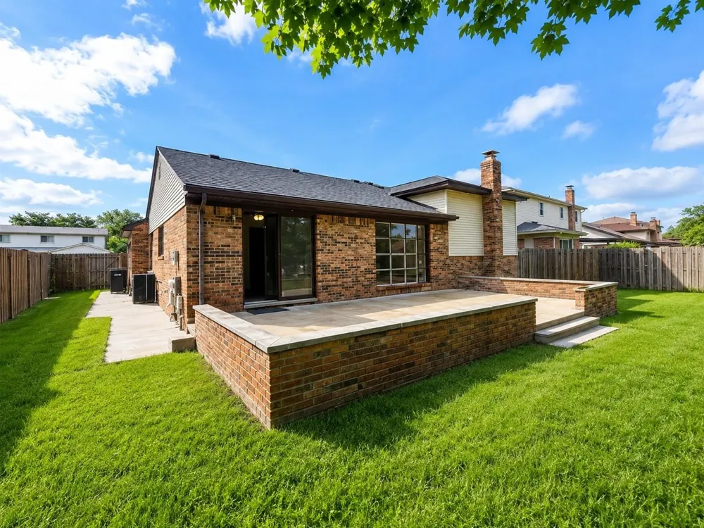 36730 Engleside Drive Sterling Heights City, MI 48310