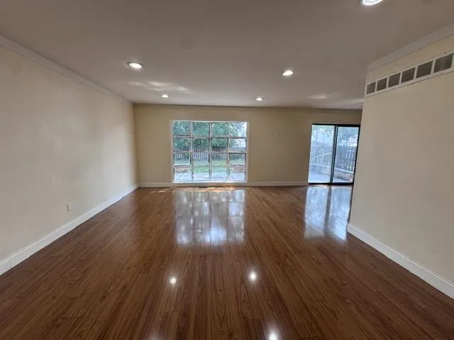 36730 Engleside Drive Sterling Heights City, MI 48310