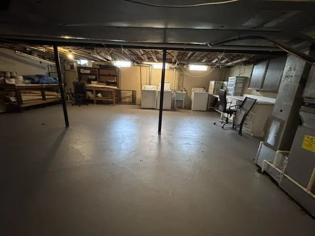 36730 Engleside Drive Sterling Heights City, MI 48310
