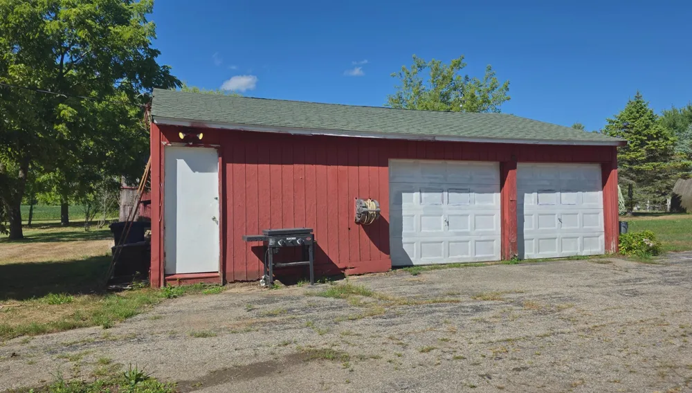 1146 Volkmer Road Maple Grove Township, MI 48457