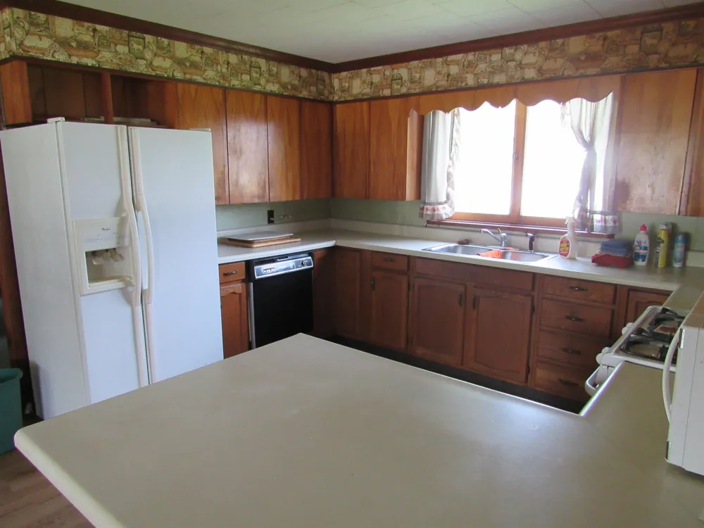 902 Fourth Street Tawas Township, MI 48763
