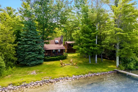 6936 Birchwood