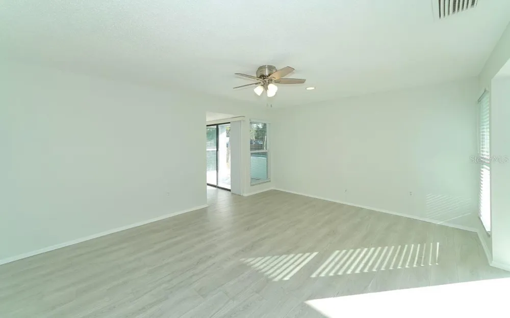 2139 COUVER DRIVE #2139 Sarasota, FL 34231