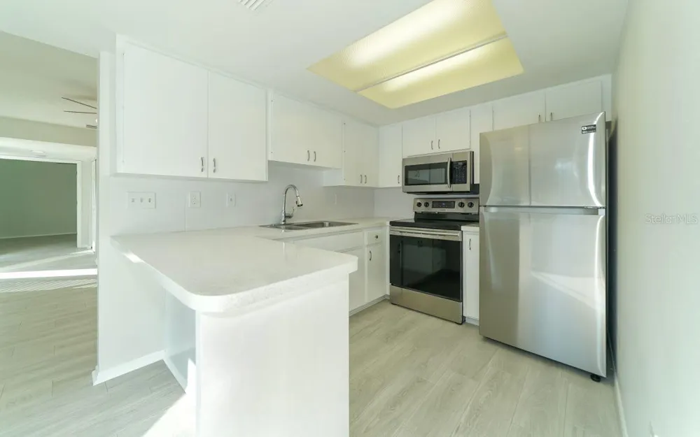 2139 COUVER DRIVE #2139 Sarasota, FL 34231