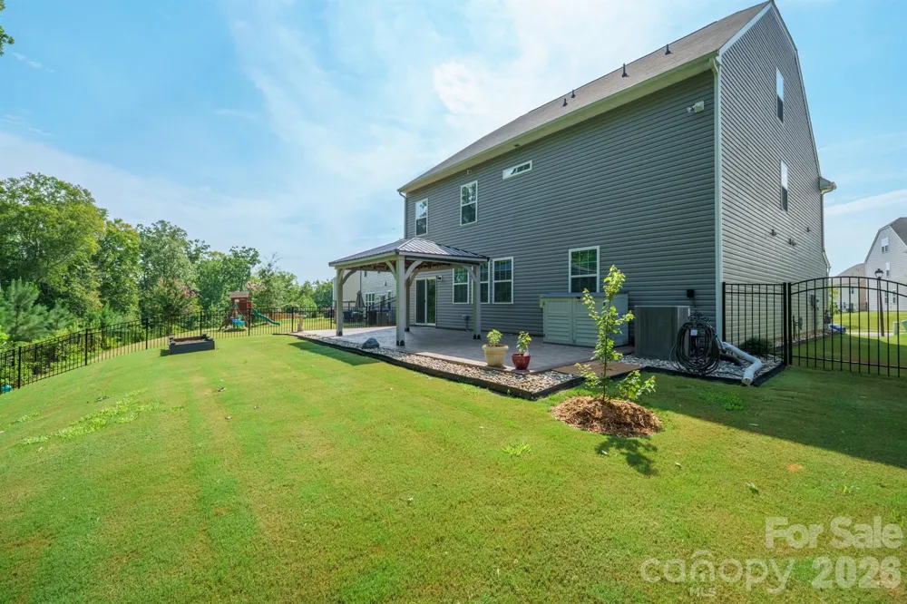 111 Lambeth Loop Mooresville, NC 28115