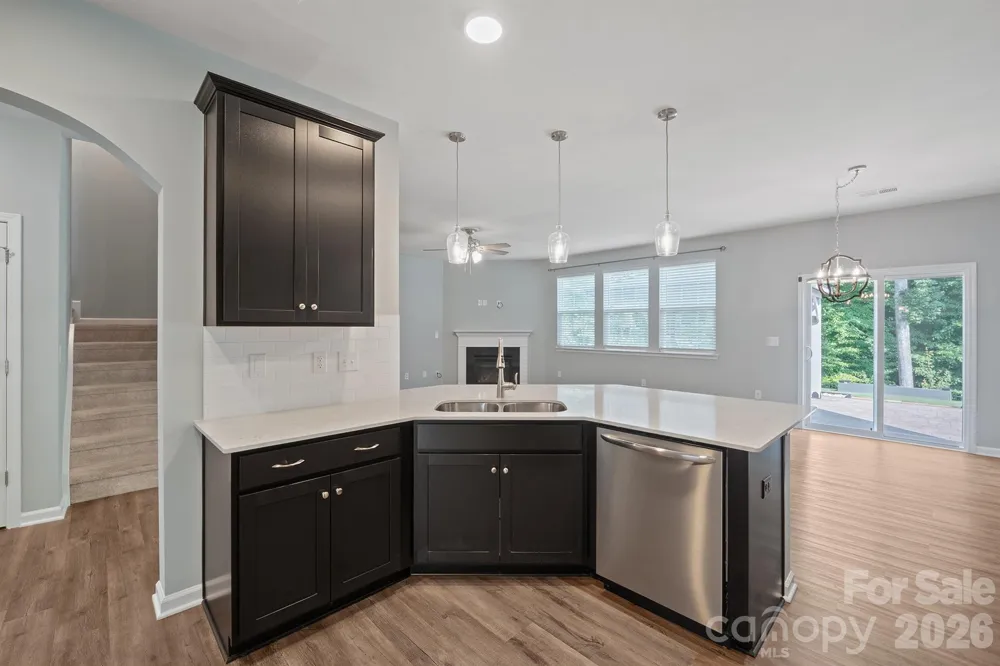 111 Lambeth Loop Mooresville, NC 28115