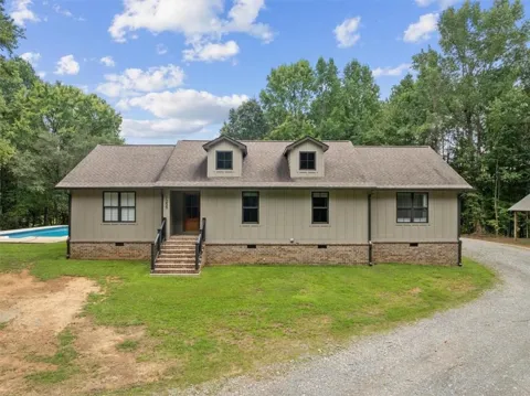 1358 Reeves Station Road SW