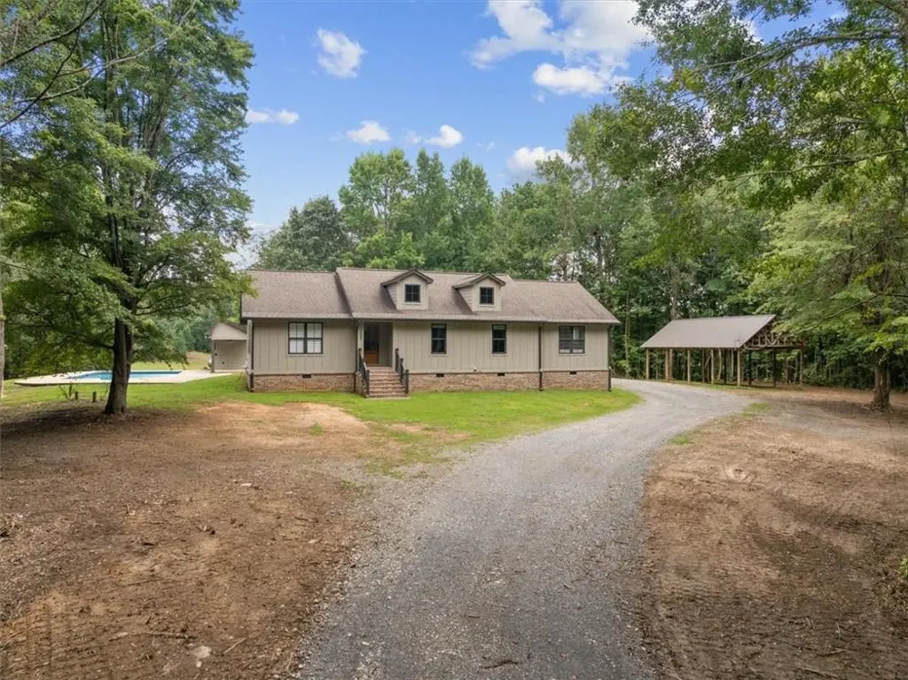 1358 Reeves Station Road SW Calhoun, GA 30701