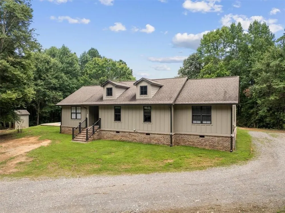 1358 Reeves Station Road SW Calhoun, GA 30701