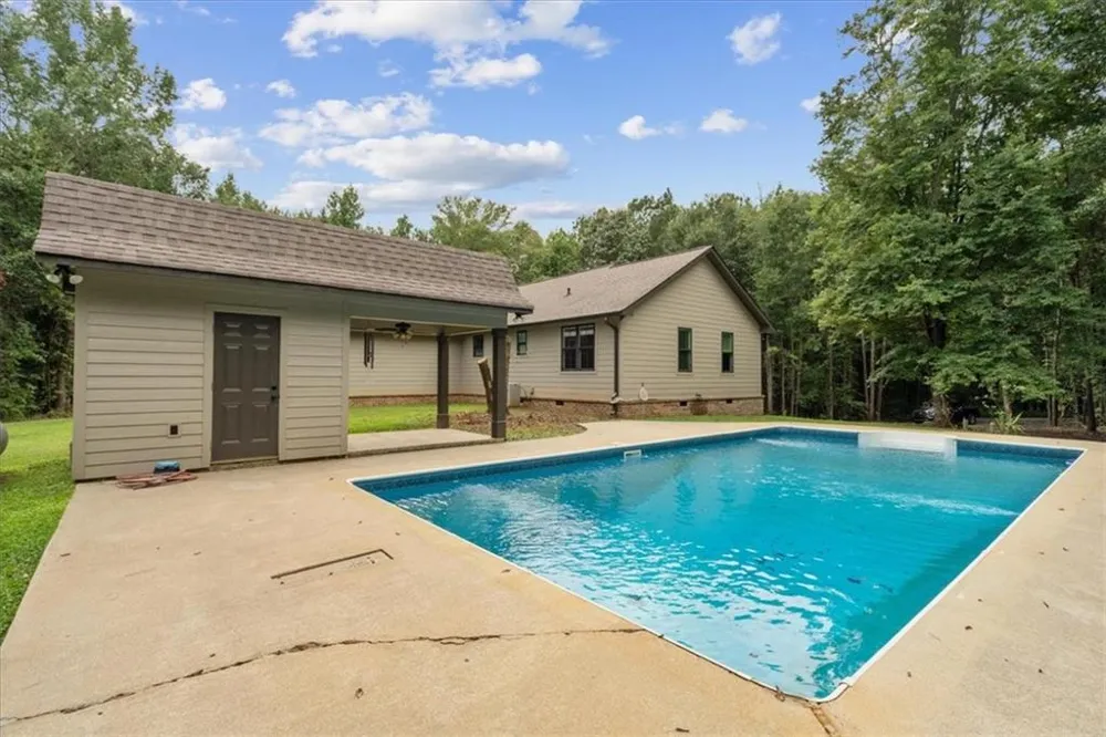 1358 Reeves Station Road SW Calhoun, GA 30701
