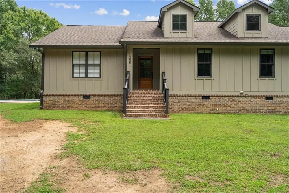 1358 Reeves Station Road SW Calhoun, GA 30701