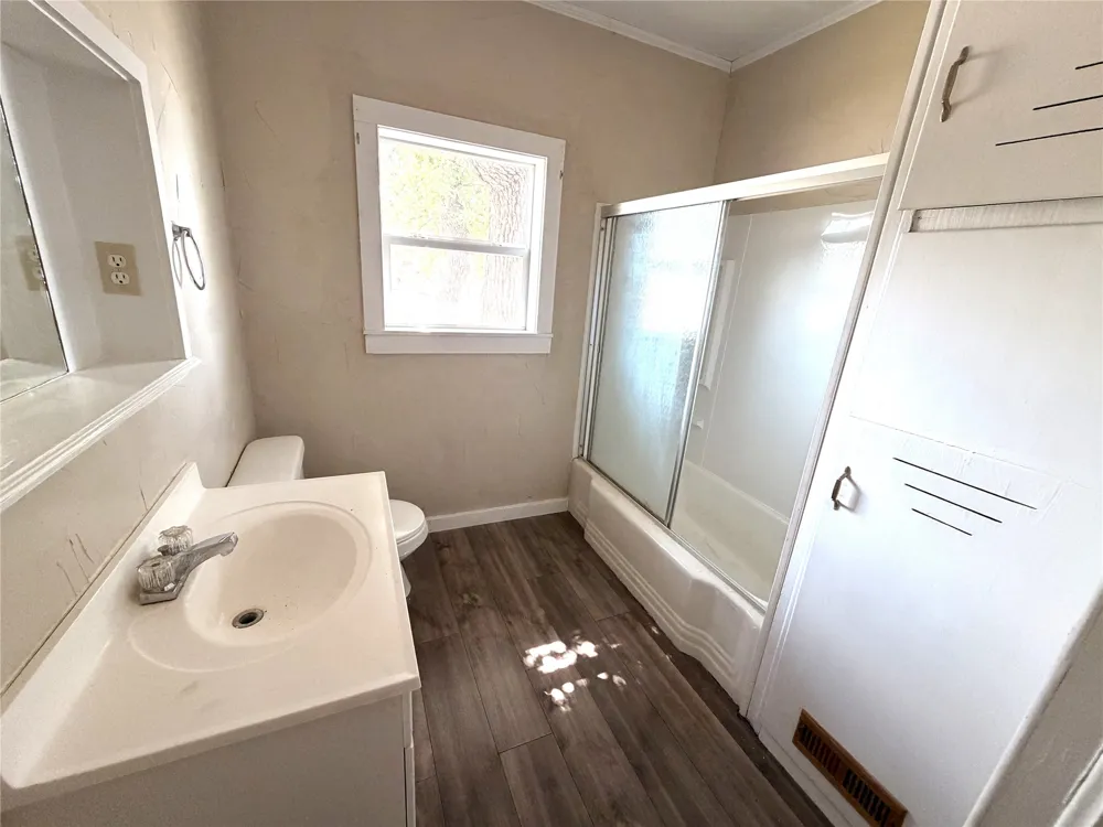 712 W Main Street Eastland, TX 76448