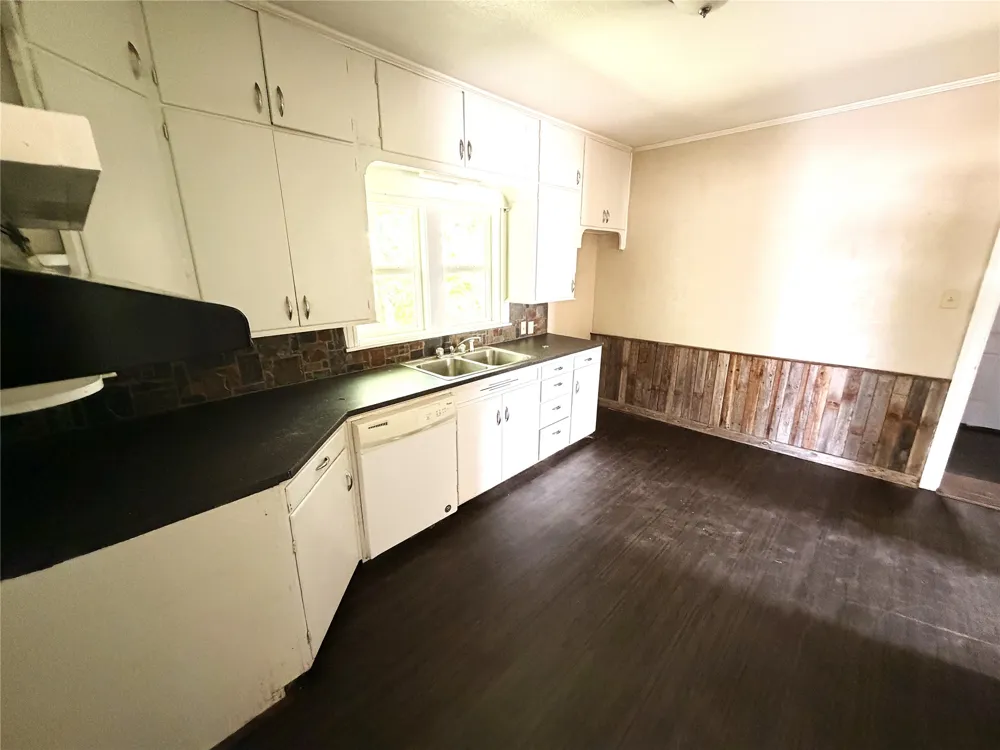 712 W Main Street Eastland, TX 76448