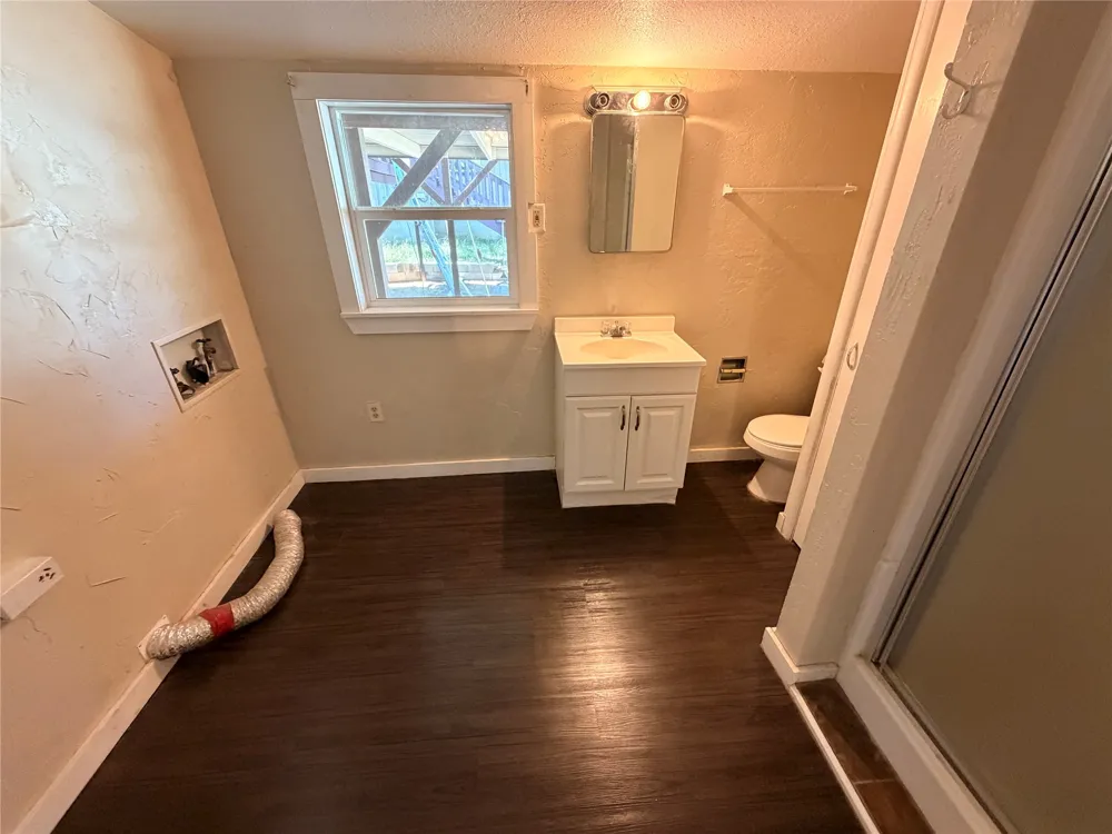 712 W Main Street Eastland, TX 76448