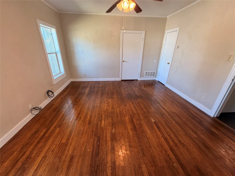 712 W Main Street Eastland, TX 76448