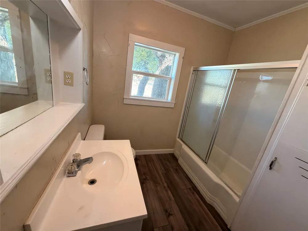712 W Main Street Eastland, TX 76448