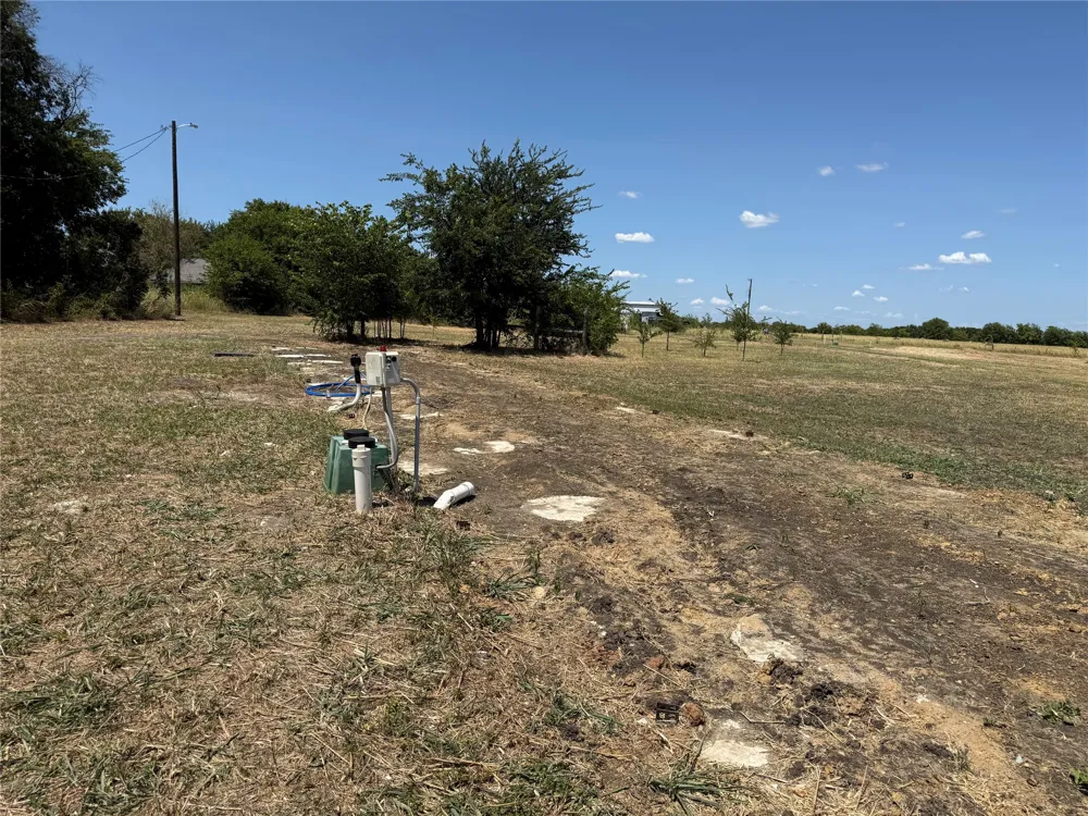101 CR 4709 Leonard, TX 75452