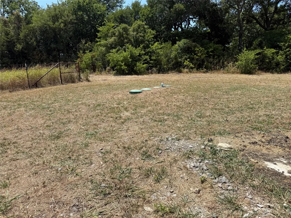 101 CR 4709 Leonard, TX 75452