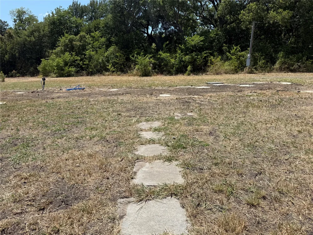 101 CR 4709 Leonard, TX 75452