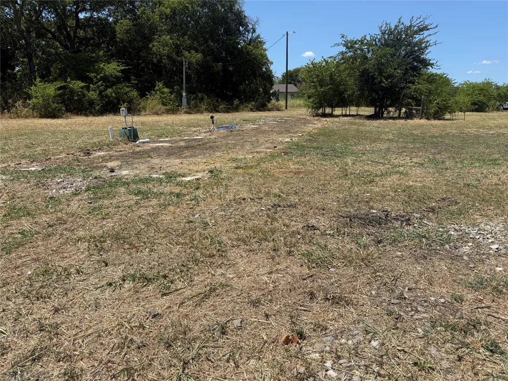 101 CR 4709 Leonard, TX 75452