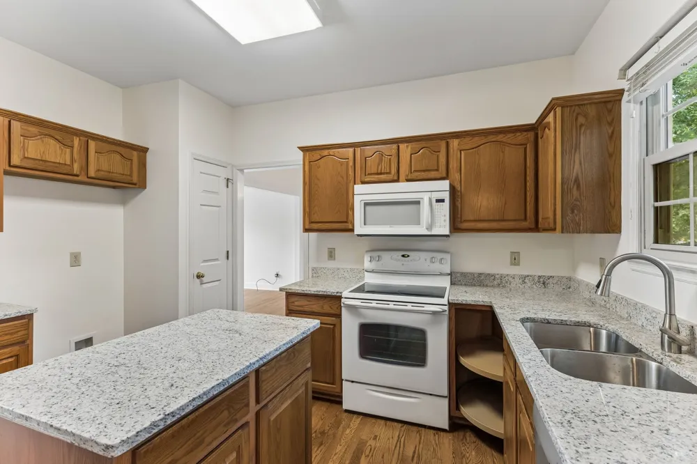 4348 Cambridge Dr Antioch, TN 37013