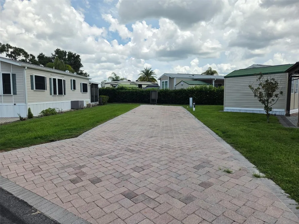2408 CITRUS TREE ROAD Clermont, FL 34714