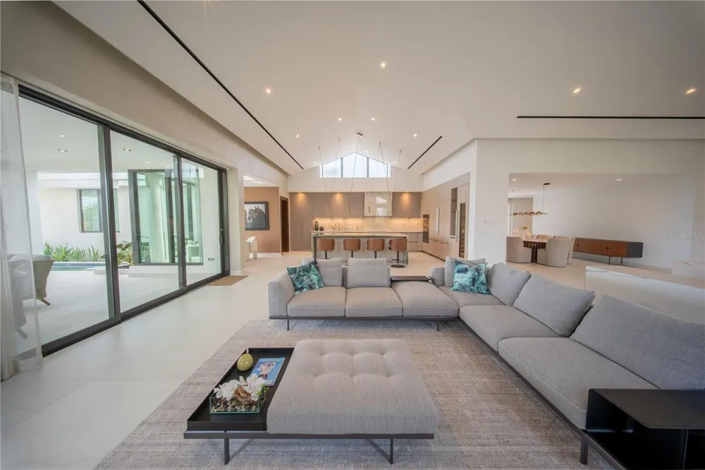 908 CORREDOR MIRALAGO Dorado, PR 00646