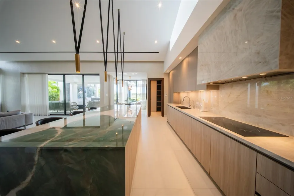 908 CORREDOR MIRALAGO Dorado, PR 00646