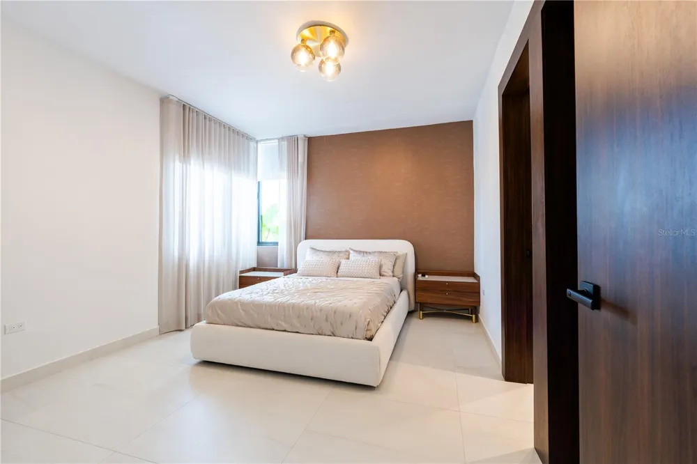 908 CORREDOR MIRALAGO Dorado, PR 00646