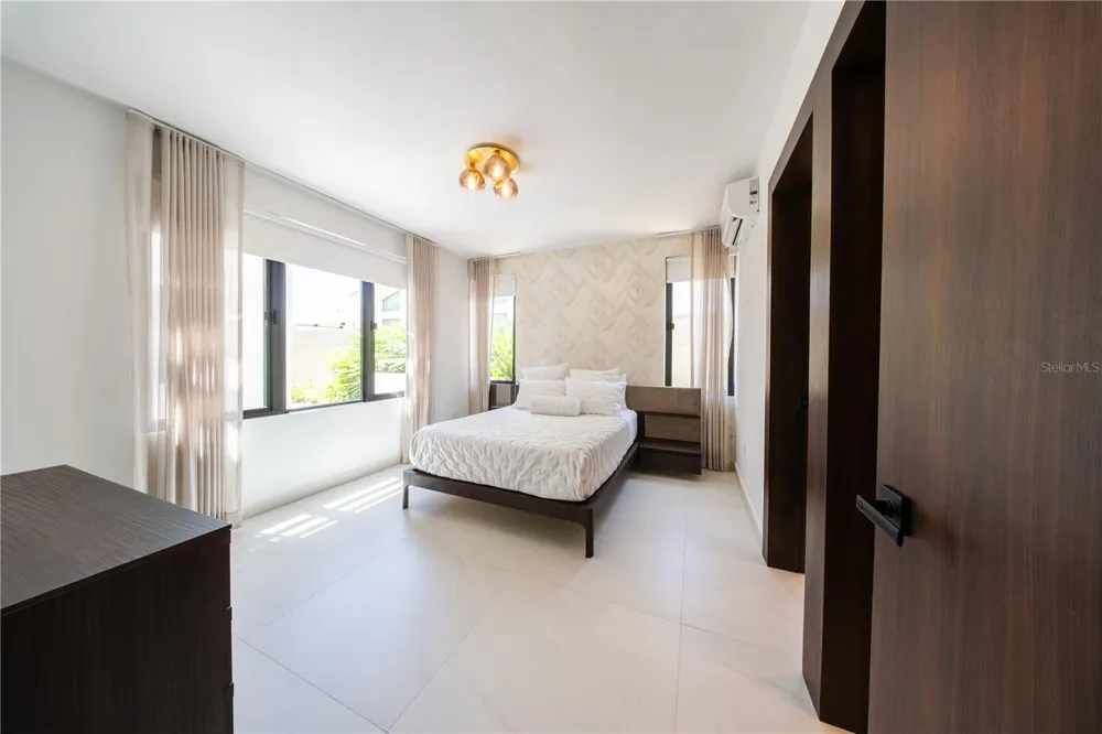 908 CORREDOR MIRALAGO Dorado, PR 00646