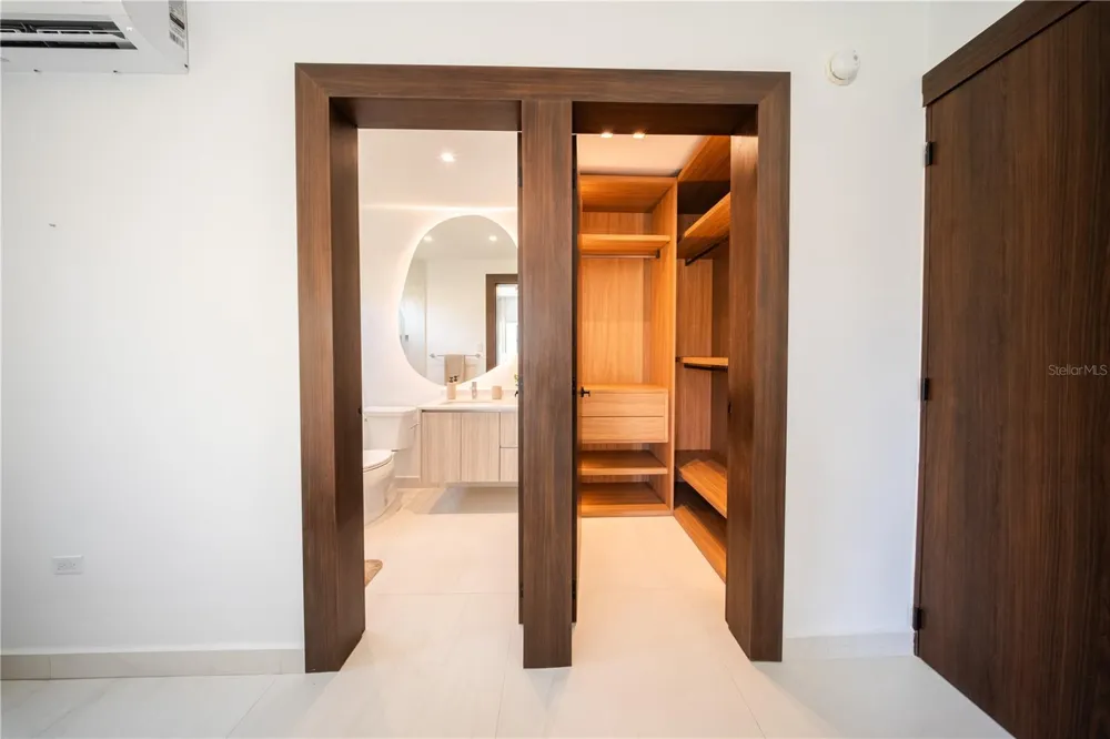 908 CORREDOR MIRALAGO Dorado, PR 00646
