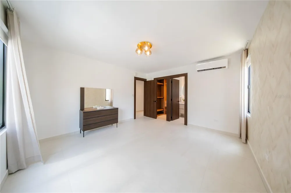 908 CORREDOR MIRALAGO Dorado, PR 00646