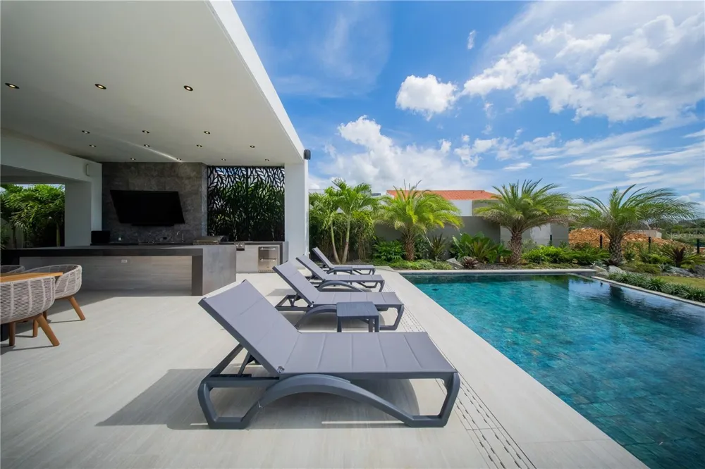 908 CORREDOR MIRALAGO Dorado, PR 00646