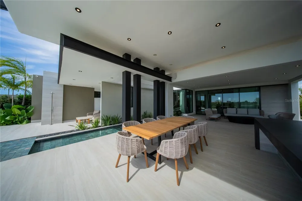 908 CORREDOR MIRALAGO Dorado, PR 00646