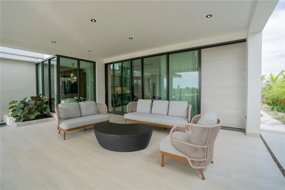 908 CORREDOR MIRALAGO Dorado, PR 00646