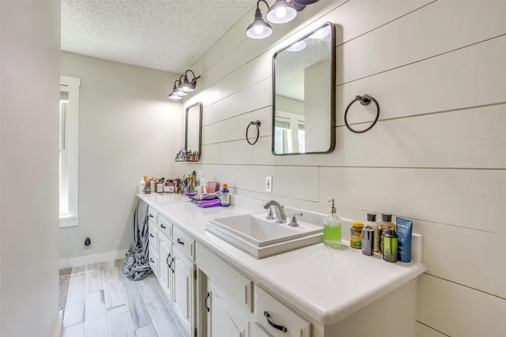 13800 Llano Drive Weatherford, TX 76087