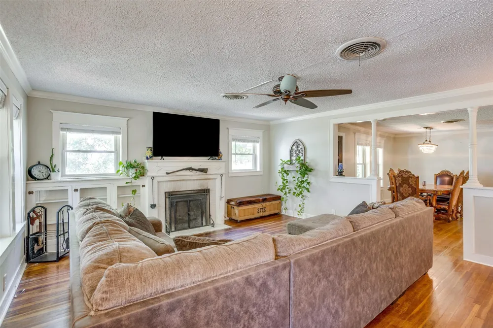 13800 Llano Drive Weatherford, TX 76087