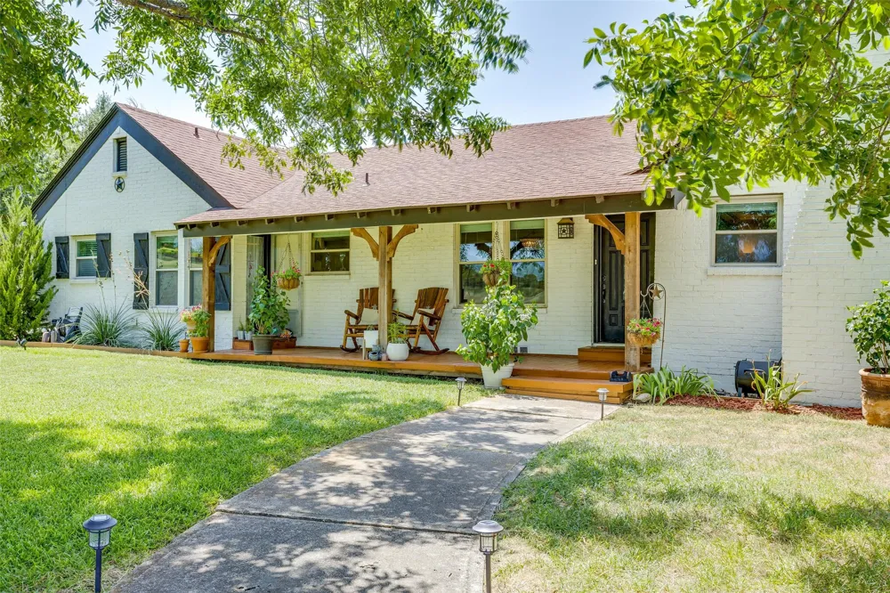 13800 Llano Drive Weatherford, TX 76087