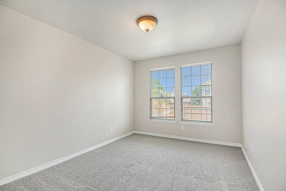 605 Port Royale Way Euless, TX 76039