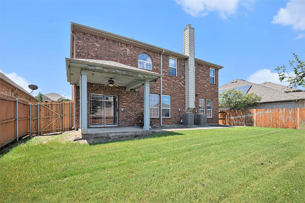 605 Port Royale Way Euless, TX 76039