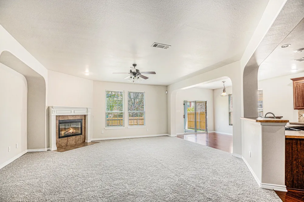 605 Port Royale Way Euless, TX 76039