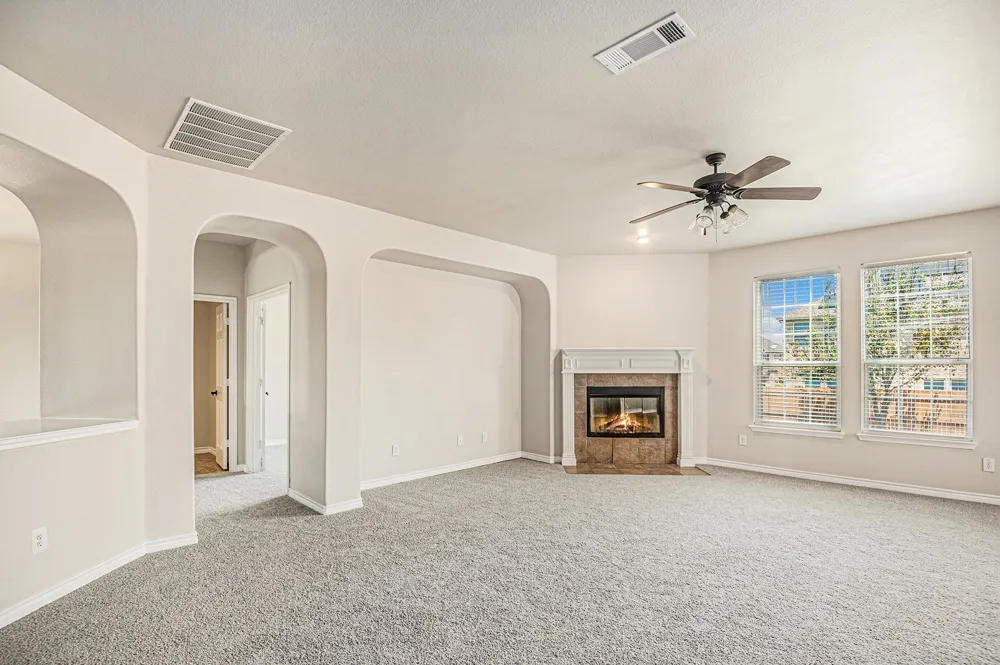 605 Port Royale Way Euless, TX 76039