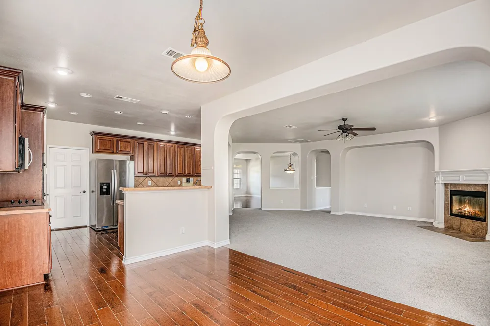 605 Port Royale Way Euless, TX 76039