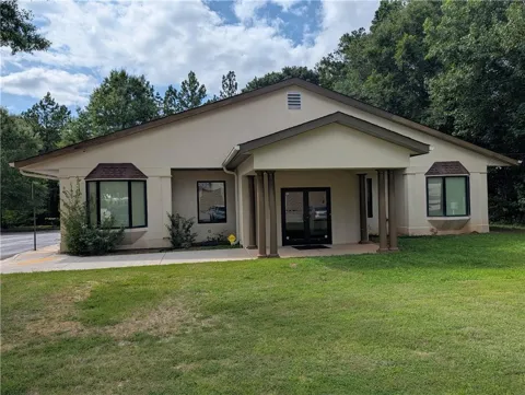 7446 Covington Highway