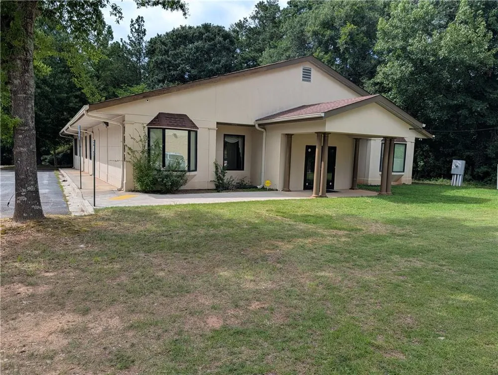 7446 Covington Highway Lithonia, GA 30058