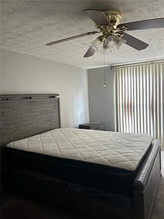 4262 Parkview Court Stone Mountain, GA 30083