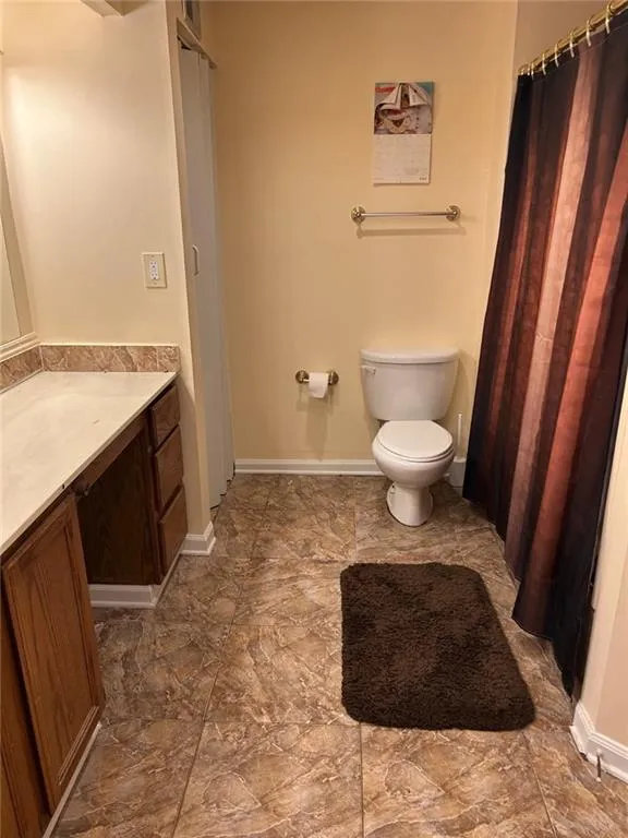 4262 Parkview Court Stone Mountain, GA 30083